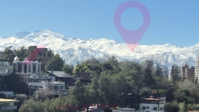 VISTA AL CERRO SAN LUIS Y EN ESQUINA PRESIDENTE RIESCO